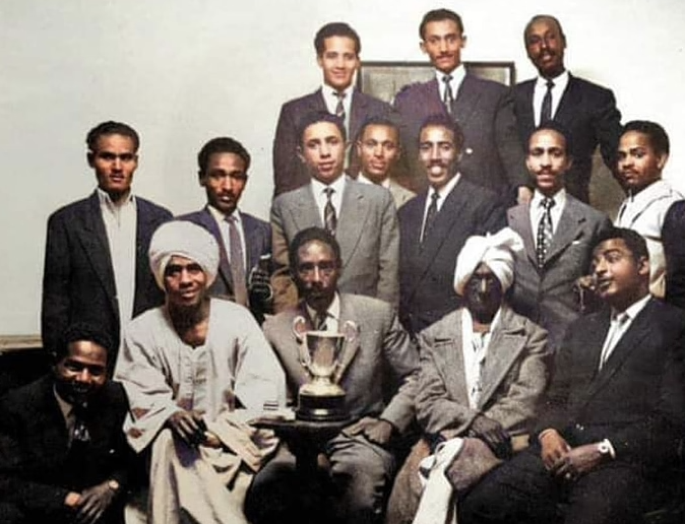Members of the Abu Simbel Kashafa Thaeatre Troupe posing with their national award