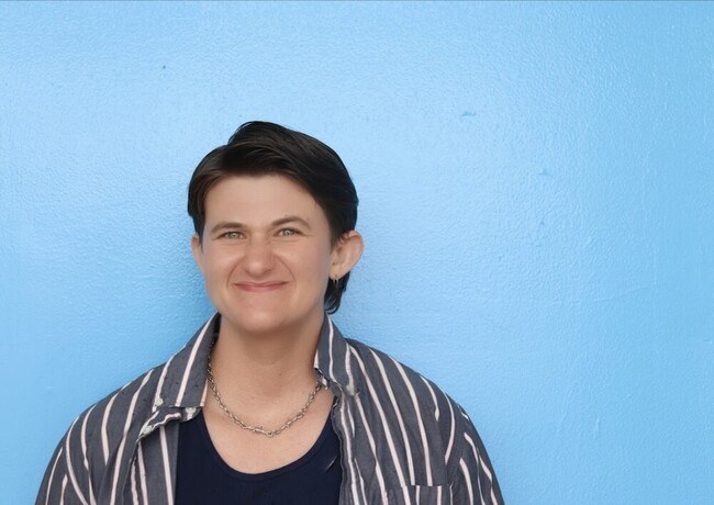 Profile picture for user carmenburbridge